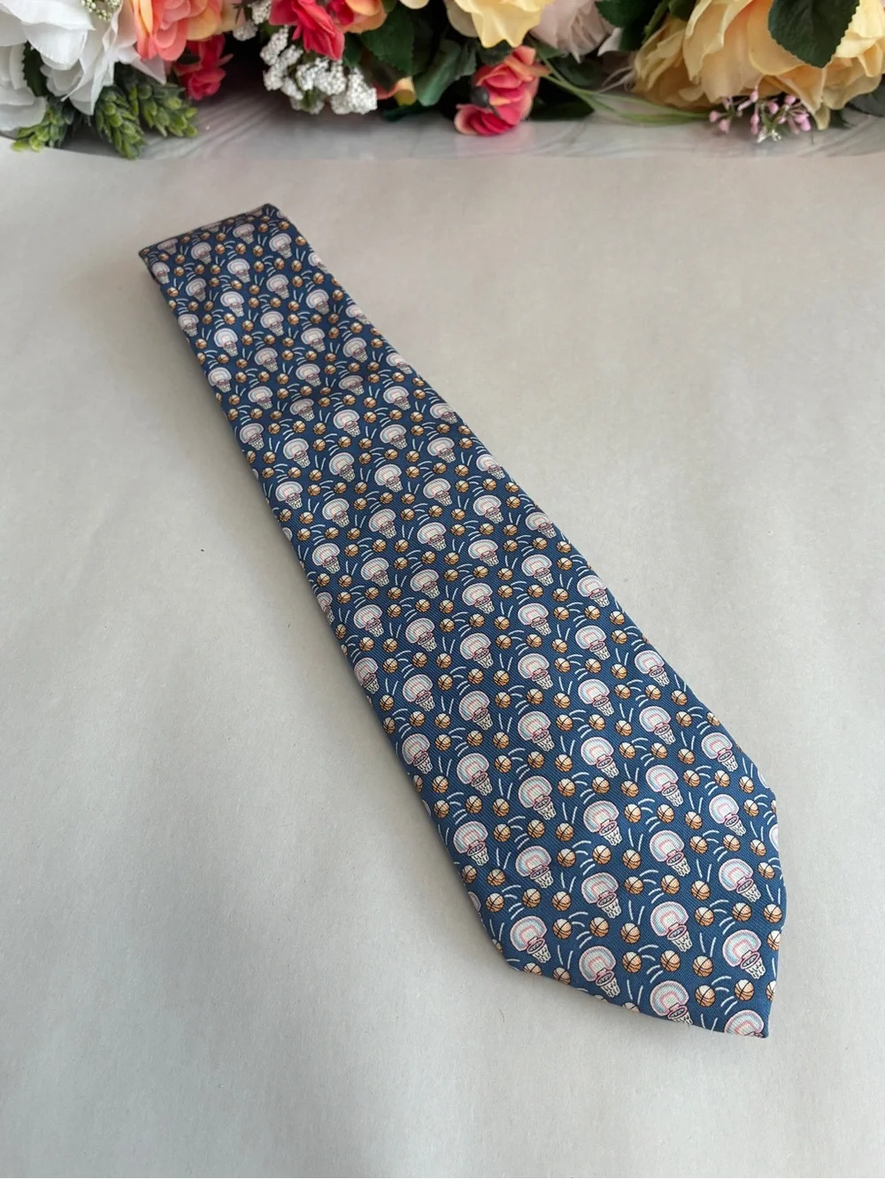 Vineyard Vines Martha’s Vineyard Silk Basketball Hoop Necktie Blue Made in USA